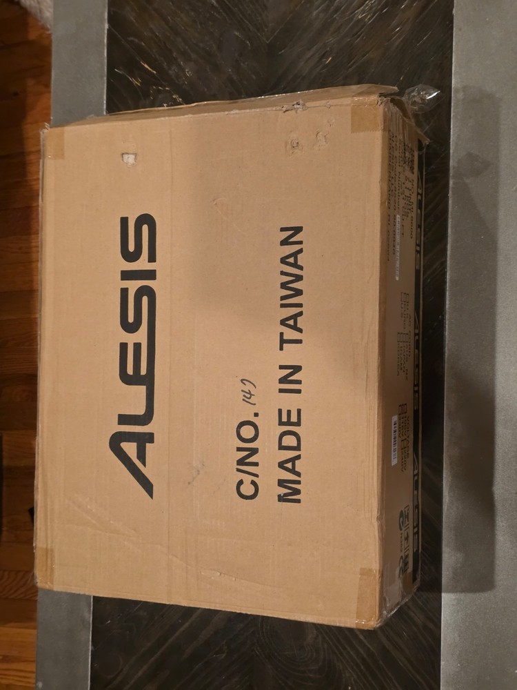 Alesis Masterlink ML-9600 Hard Disk Mastering Recorder with Remote - Open Box