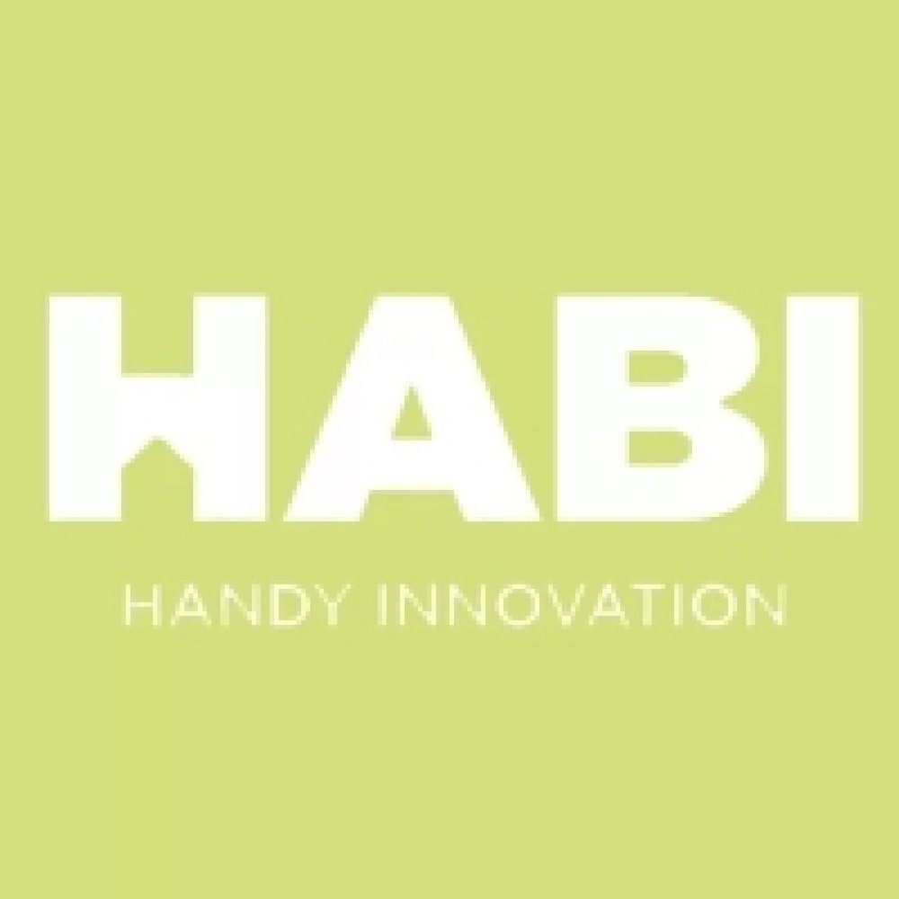 Oval Stoneware Baking Dish With Orange Handle 31 Cm