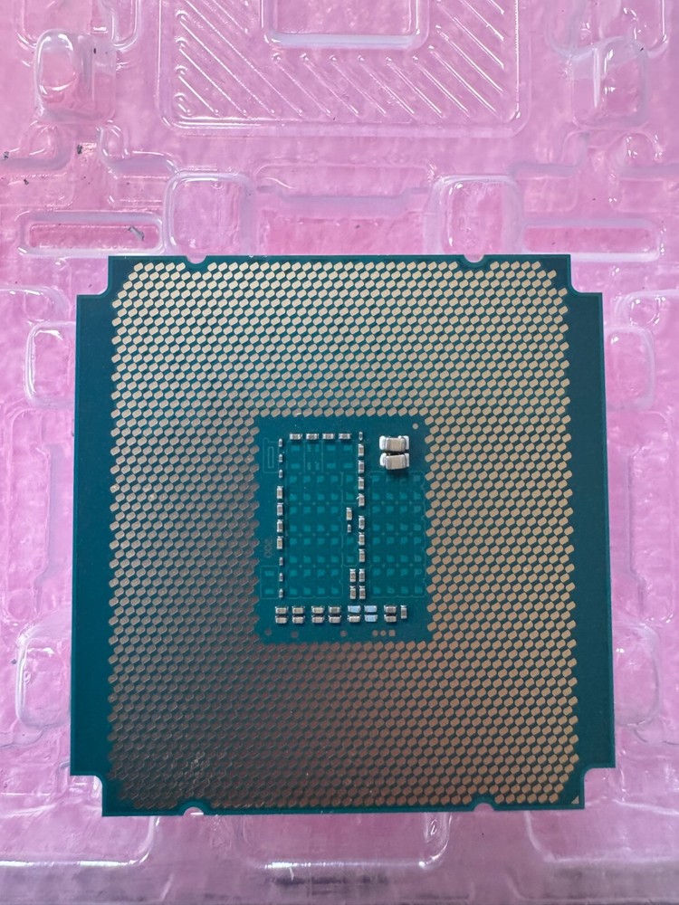 SR1XF Intel Xeon E5-2697 V3 2.6 GHz 14 Core (BX80644E52697V3) Processor