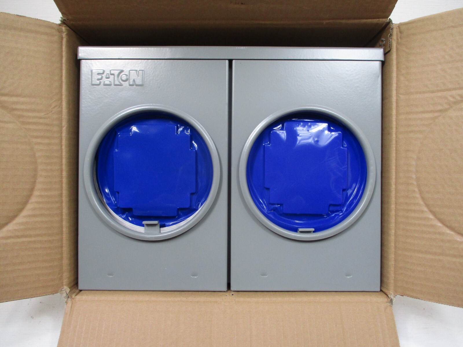 NEW Eaton 220KN1 200 Amp Double Meter Socket 600V 200A NIB