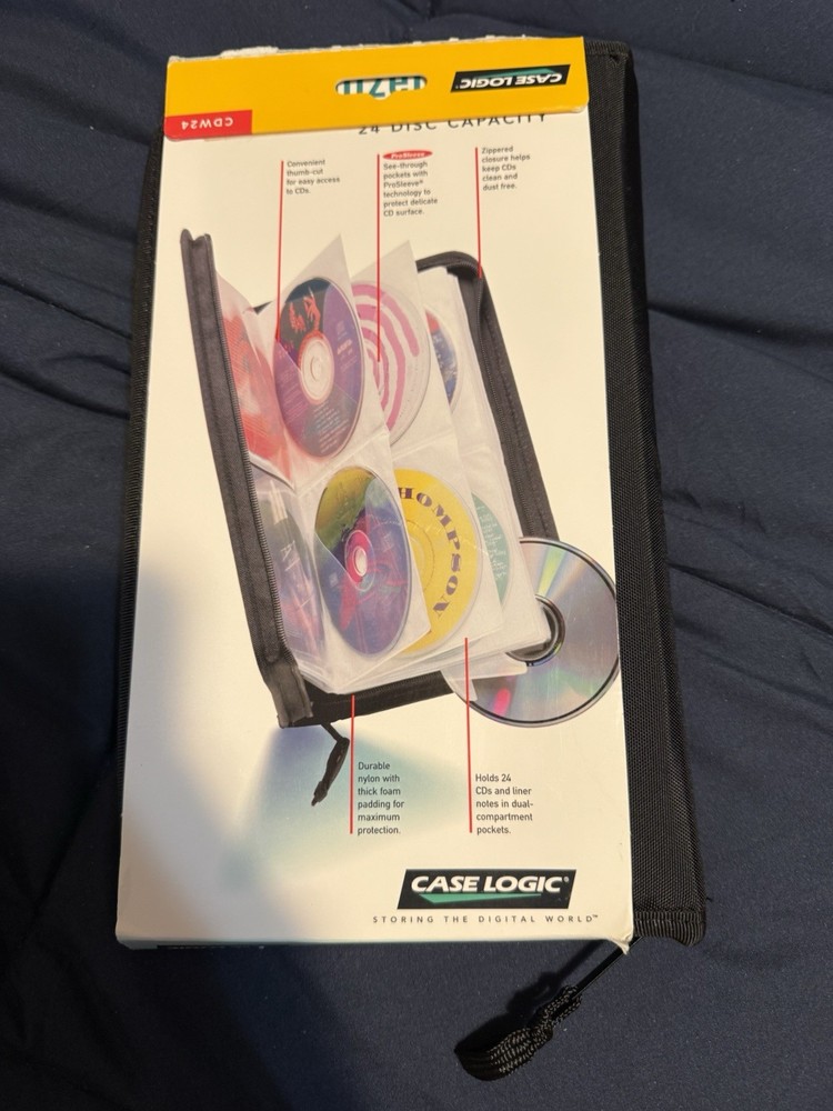Case Logic Flip Disc 24-CD Hard Shell Storage Case Black New 2001 Retro