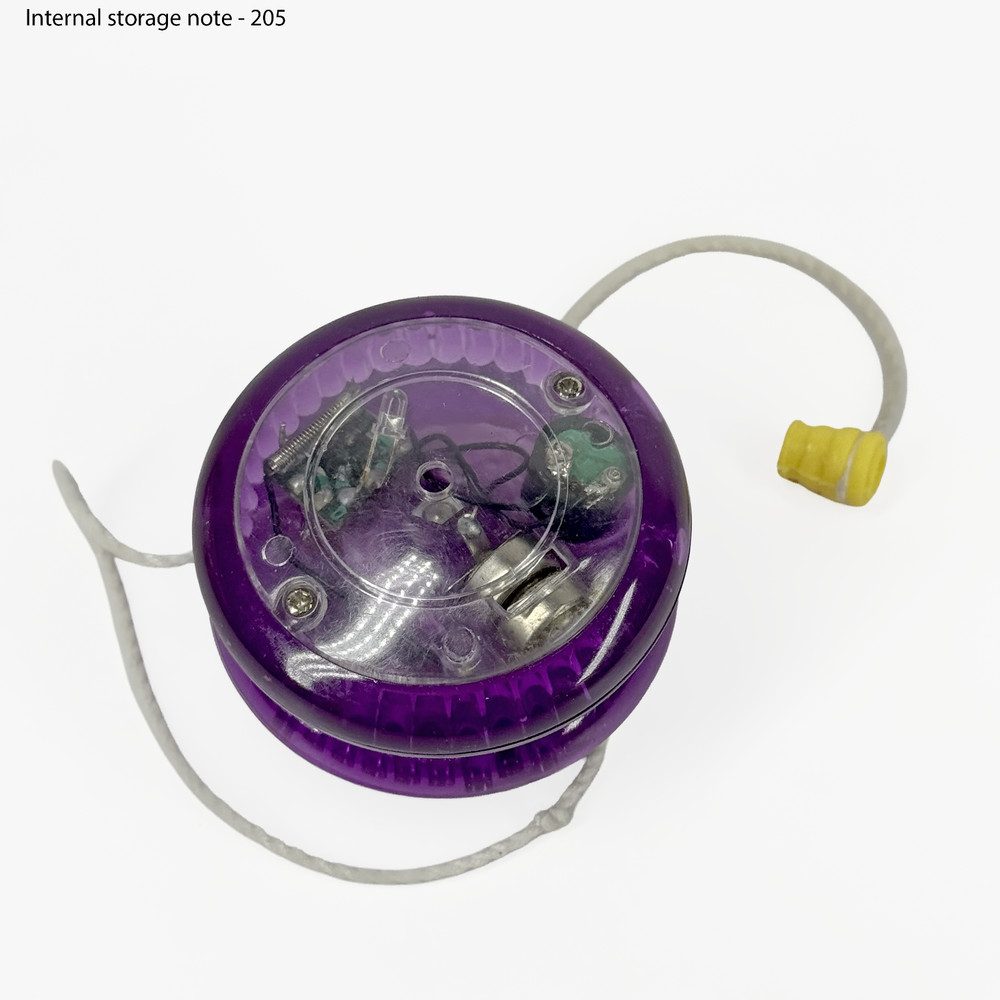 Light Up Yo-Yo Translucent Purple Flashing LED Plastic Toy Untested
