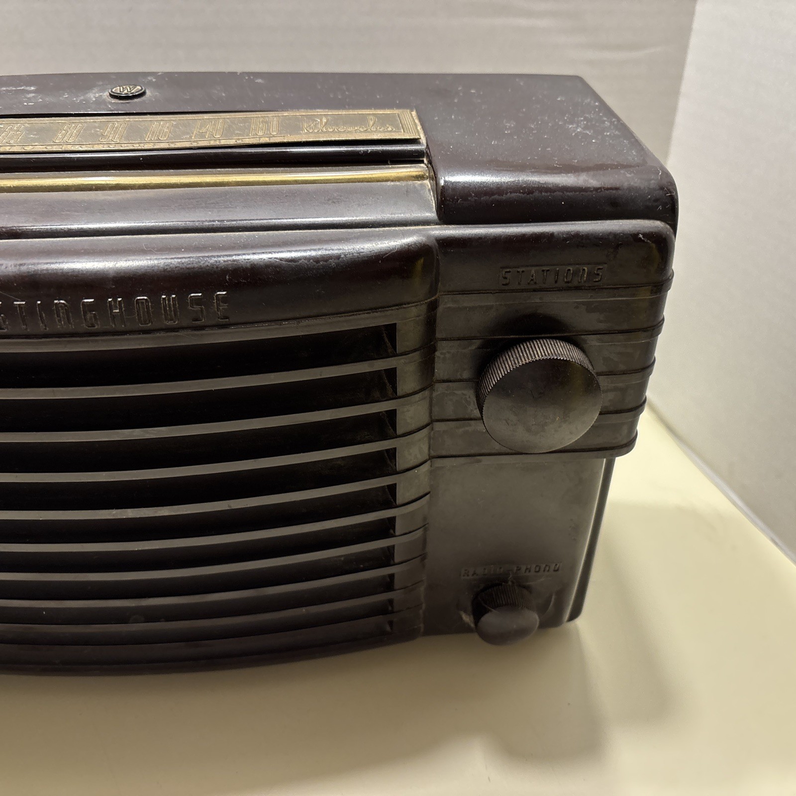 Westinghouse Classic Tube Type Radio M# H-247 Radio Parts/Repair.Read Details