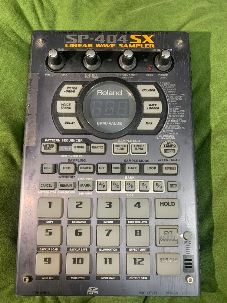 Roland SP-404SX Phrase Sampler Tested Working w/ Box & SD Card