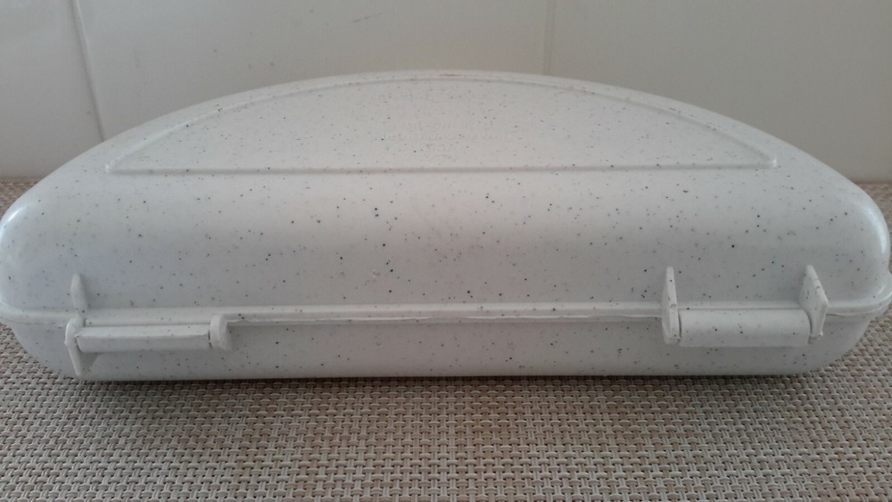 Nordic Ware Microwave Omelet Pan White EUC