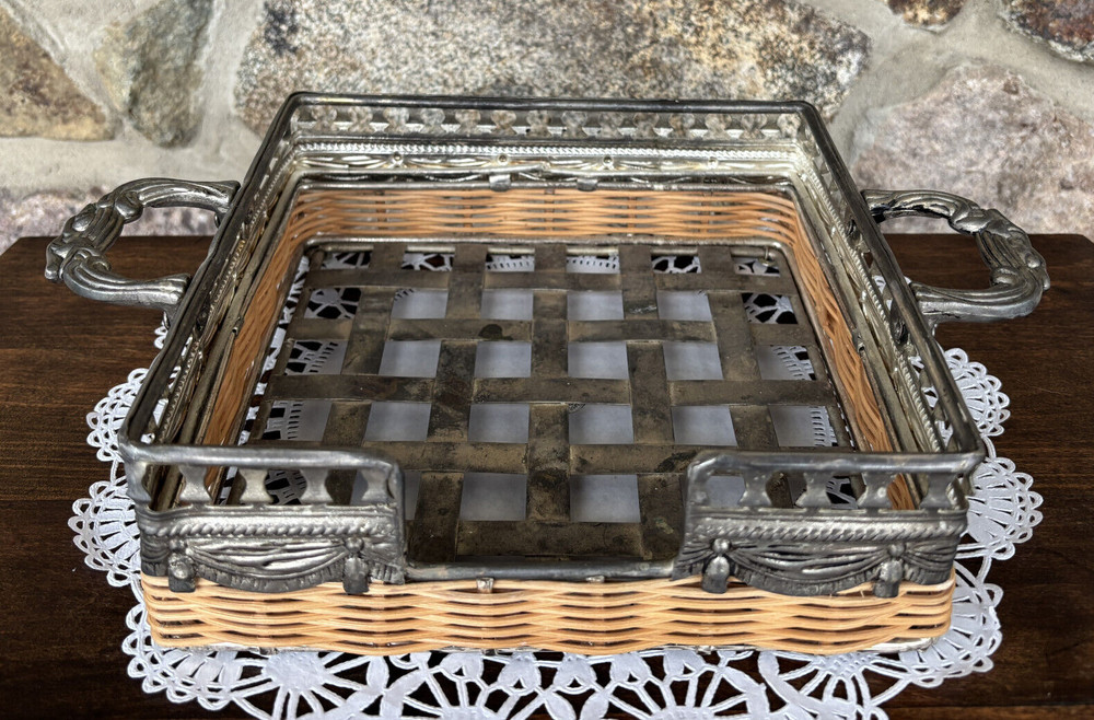 Vntg Studio Silversmith Silverplate & Bamboo Flat Dinner Napkin Holder, Handles