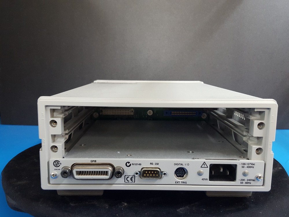 Agilent 3499B: Switch / Control System Main Frame (1408)