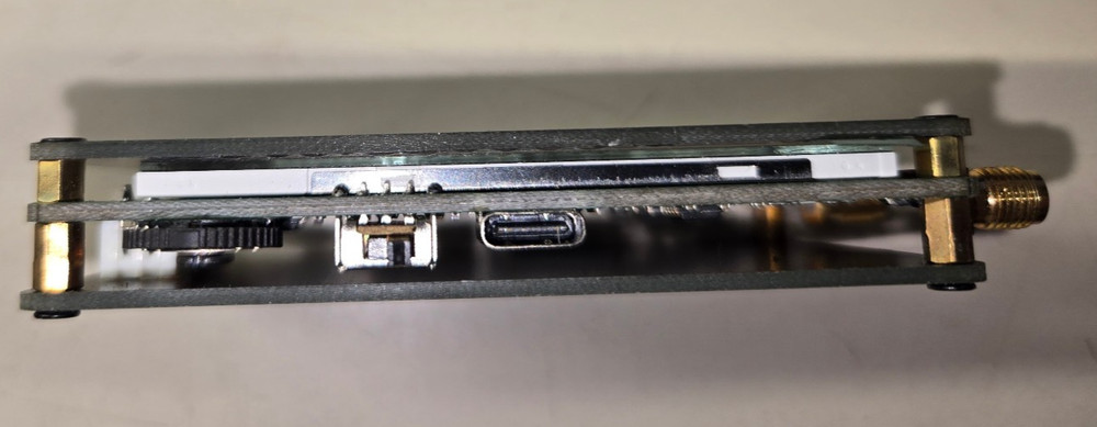 Very Tiny Handheld Vector Network Analyzer NanoVNA style