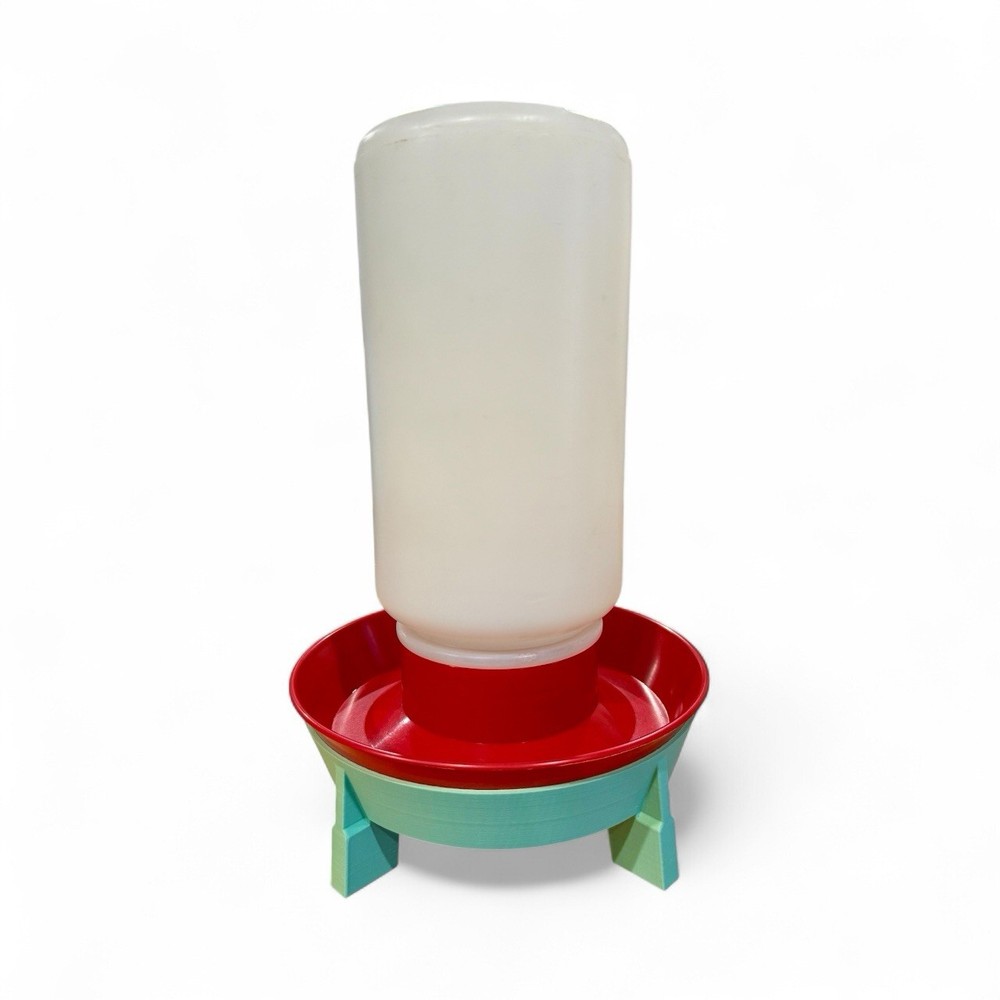 Chicken Chick, CleanFeed Risers, Plastic 2” Risers Feeder/ Water