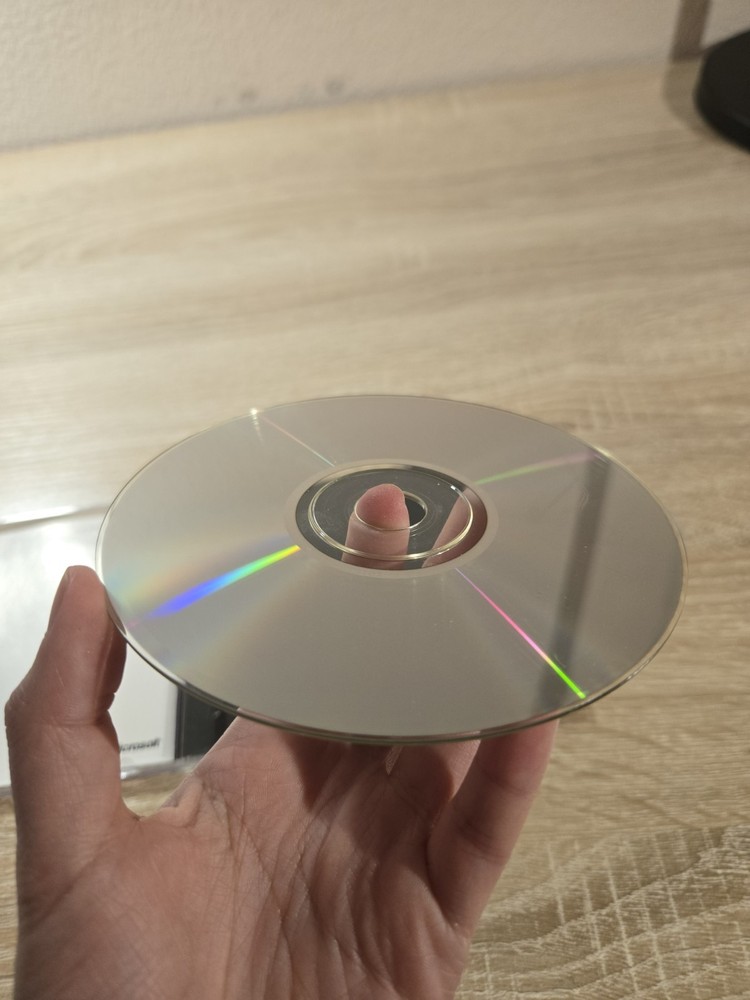 Microsoft Windows Dangerous Creatures Explore Endangered Wildlife CD With Manual