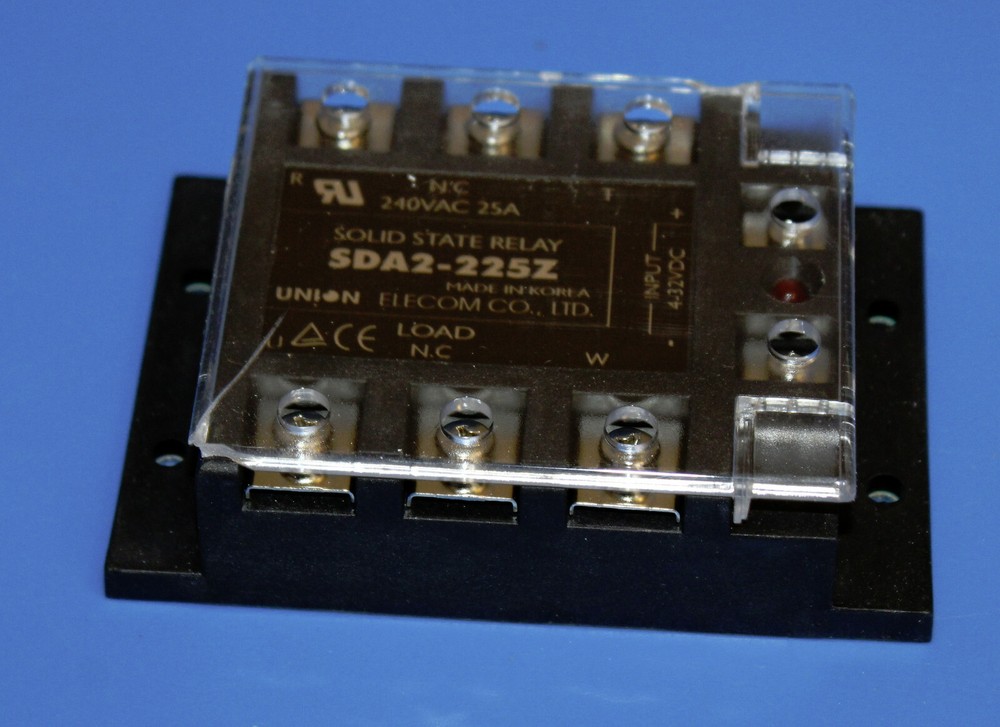 New UNION ELECOM SSR Solid State Relay SDA2-225ZCVR