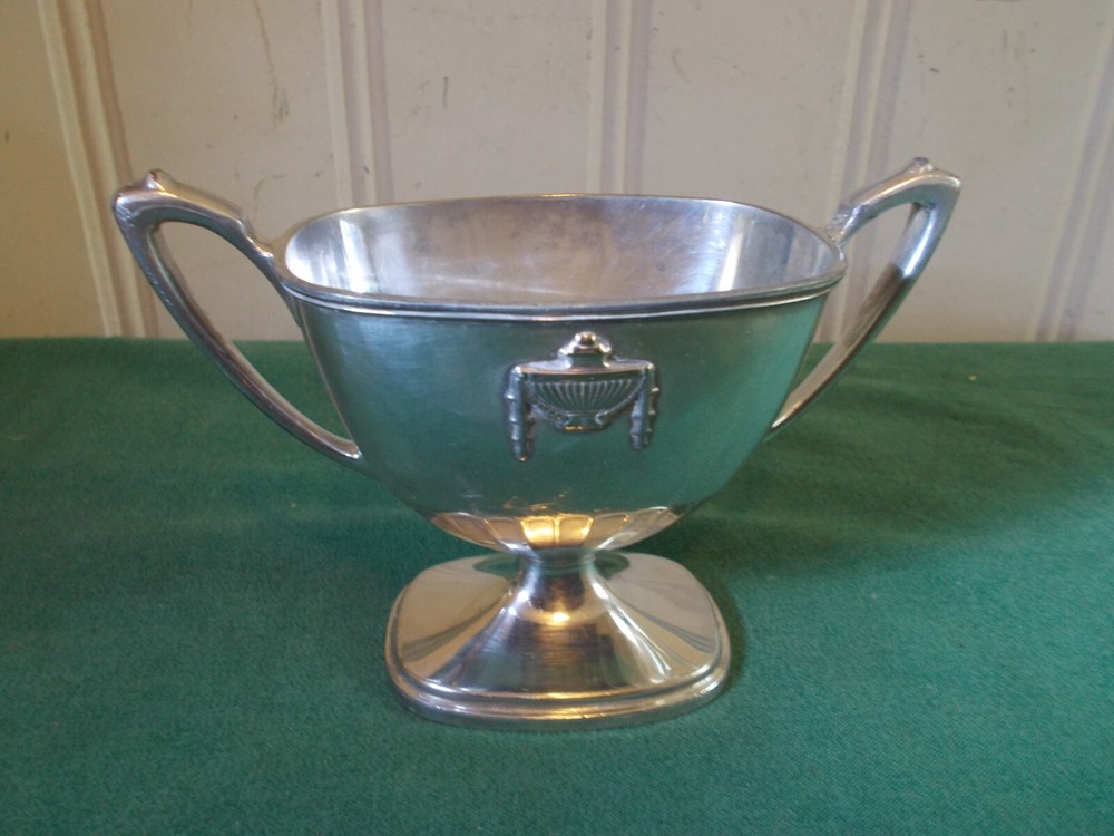 ANTIQUE SILVER PLATED WALLACE BUCKINGHAM TEA/COFFEE SET WITH PLATTER