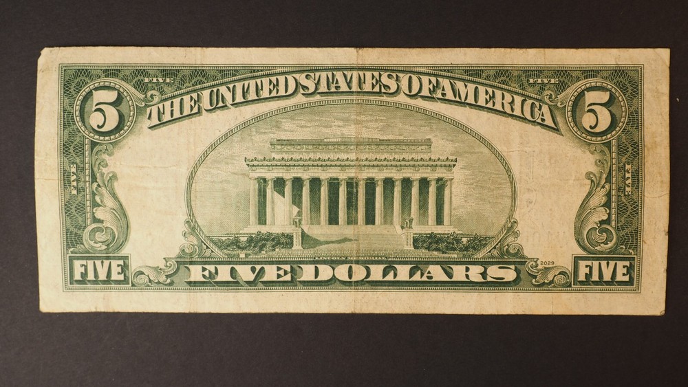 1934 D $5 SILVER CERTIFICATE *NICE NOTE* FREE SHIPPING S3582