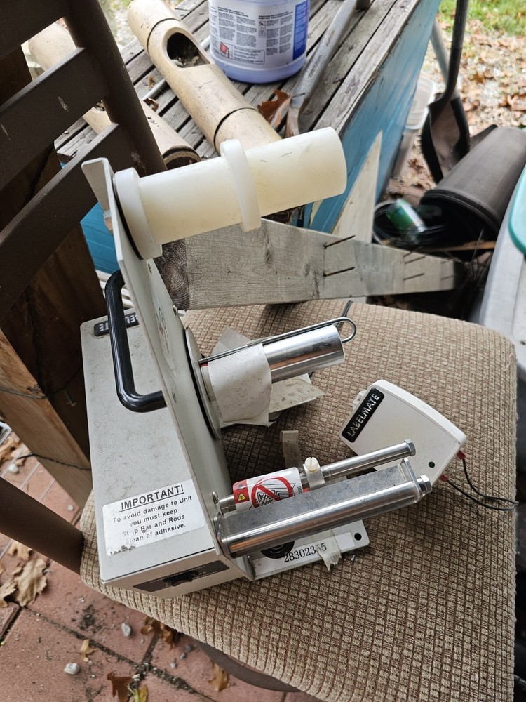 LABELMATE LD-100 Label Dispenser