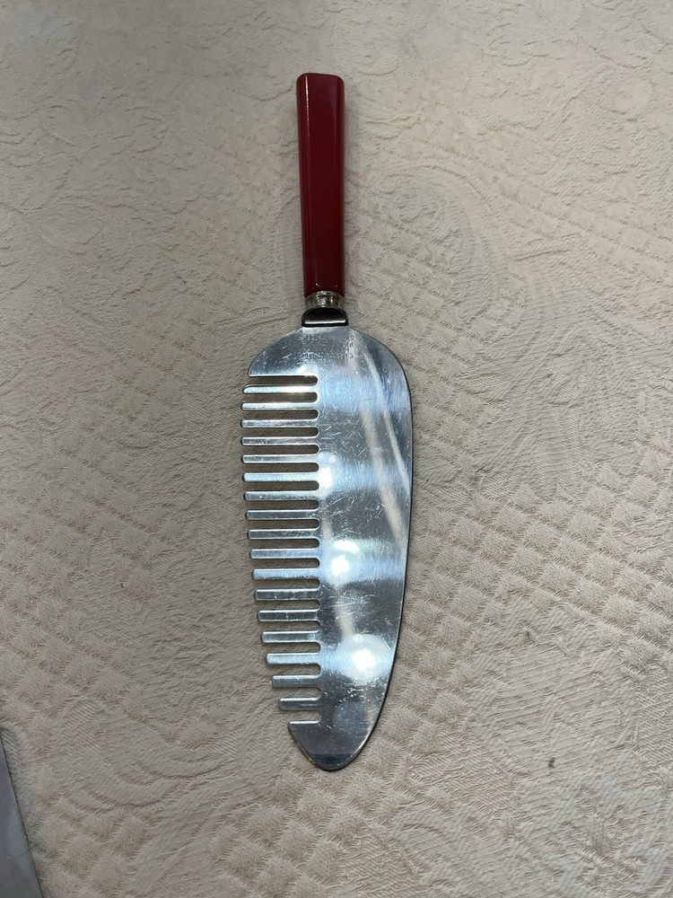 3 Red Bakelite Serving Pieces P&G Spreader -Pie Server With Prongs & Cake Server