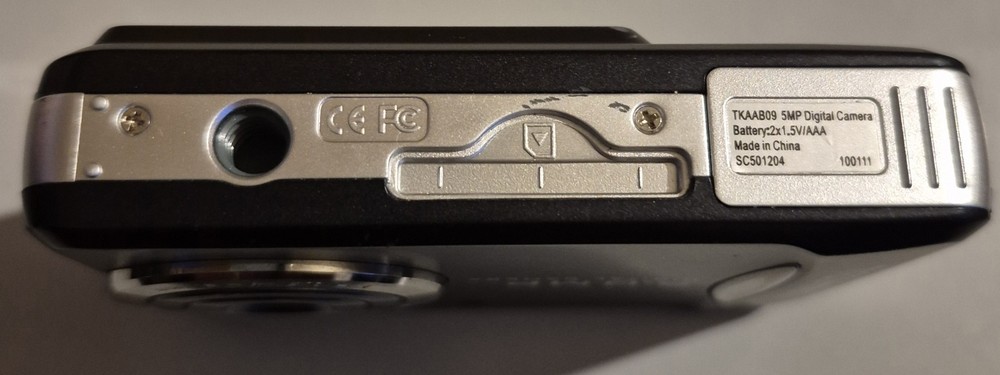 Technika TKSWS09 5.0MP Compact Digital Camera. Black Tested & Working