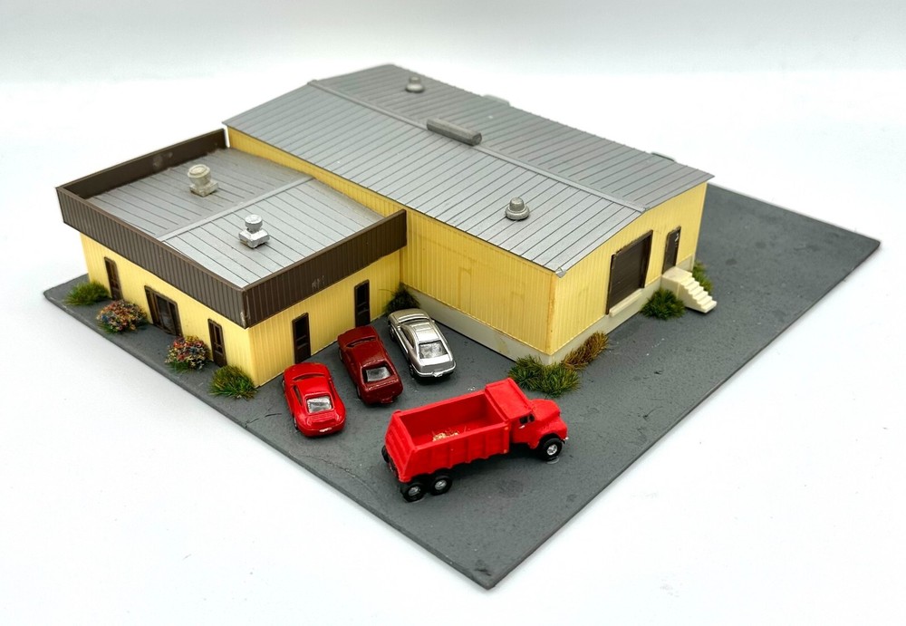 N Scale Custom, Industrial Warehouse Diorama