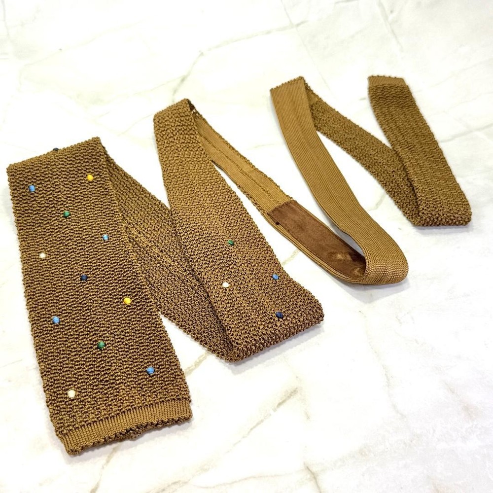 Hermes Brown Dot Pattern Knit Tie 100% Wool Excellent Condition