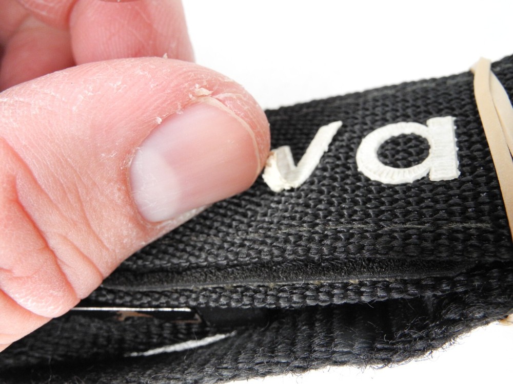 (Missing & Peeling Letters) Mamiya Black / White Camera Neck Strap (NO LUGS)