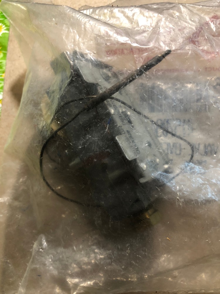 Whirlpool # 4157094 Valve, Oven - Range