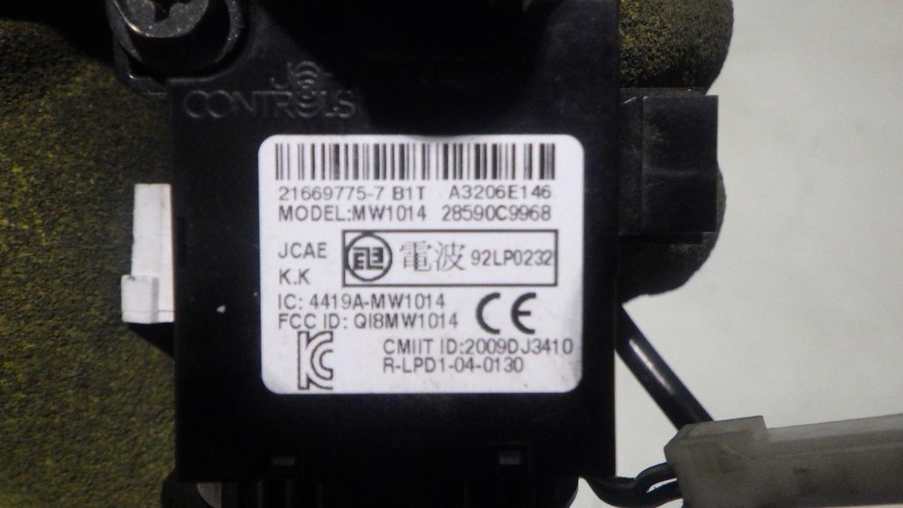 13 NISSAN ROGUE Ignition W/Key