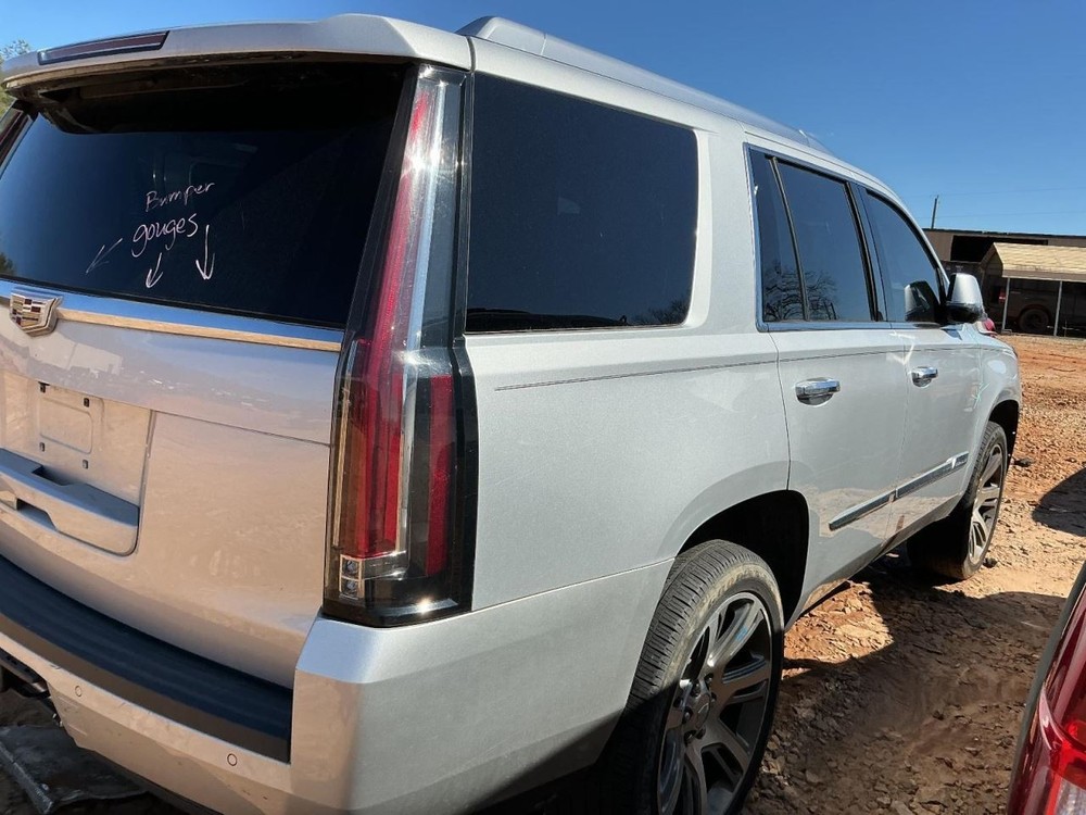 Fuse Box Engine Fits 15-20 ESCALADE 4999202