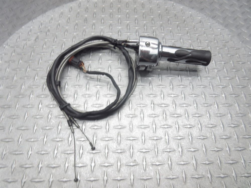 2005 Harley Davidson Fat Boy FLSTFI Right Switch Throttle Control Cable Grip