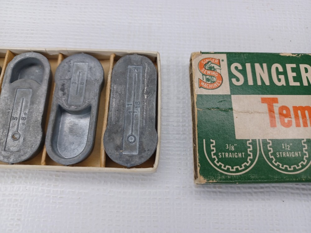 Vintage Singer Sewing Machine Accessory Templates For Buttonholers