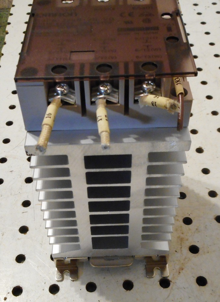 USED OMRON G3PB-225B-3N-VD SOLID STATE CONTACTOR