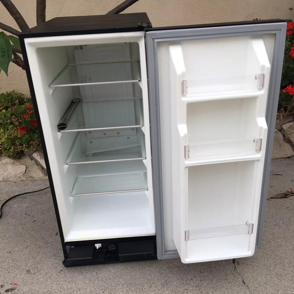 (Black) Uline mini refrigerator uln-15rb-00