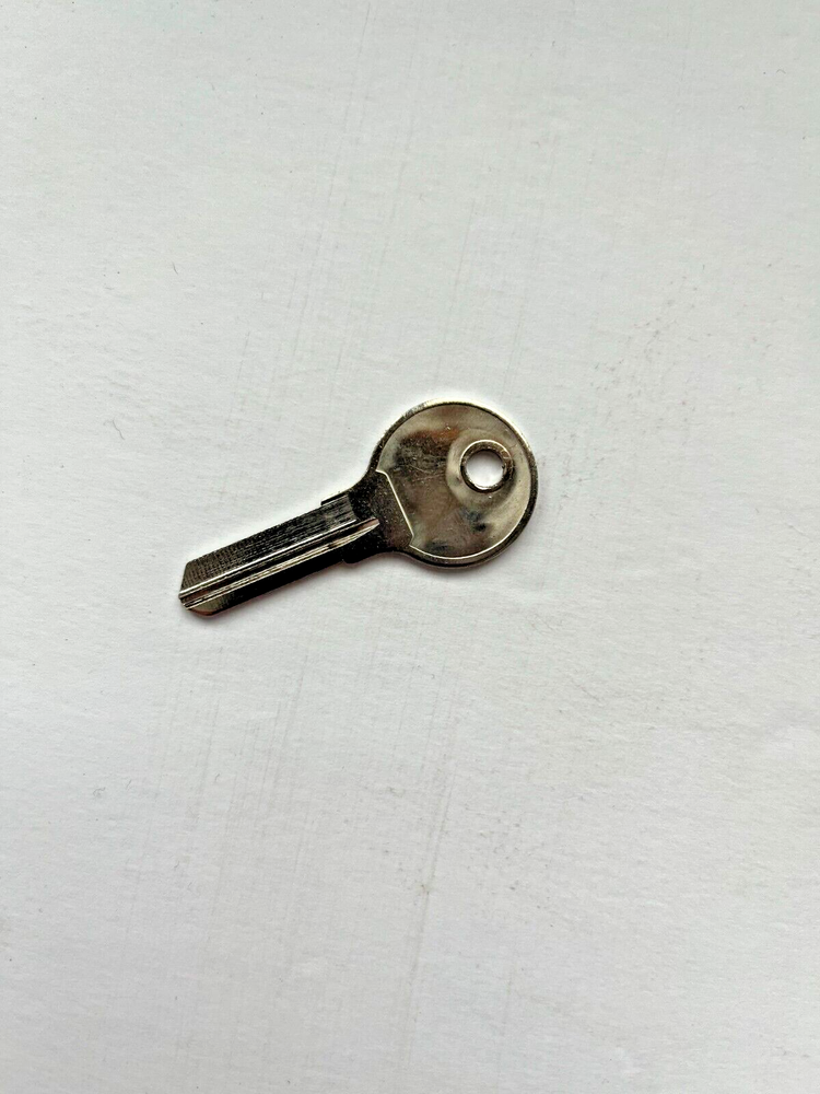 Key Blank for Wayne Dalton Keyed Lock Handle - Part # 349029