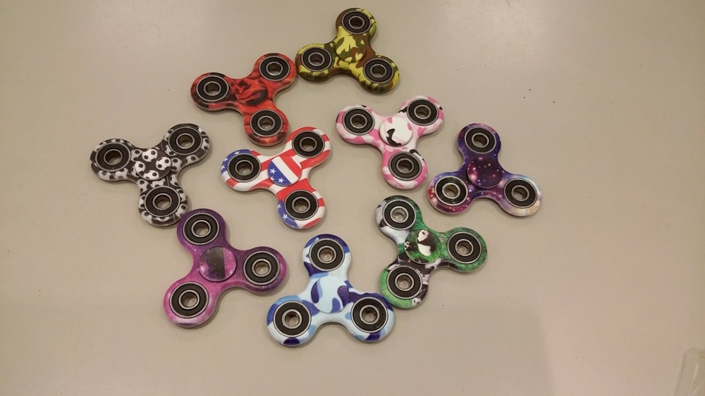 FIDGET SPINNERS - Assorted Designs!