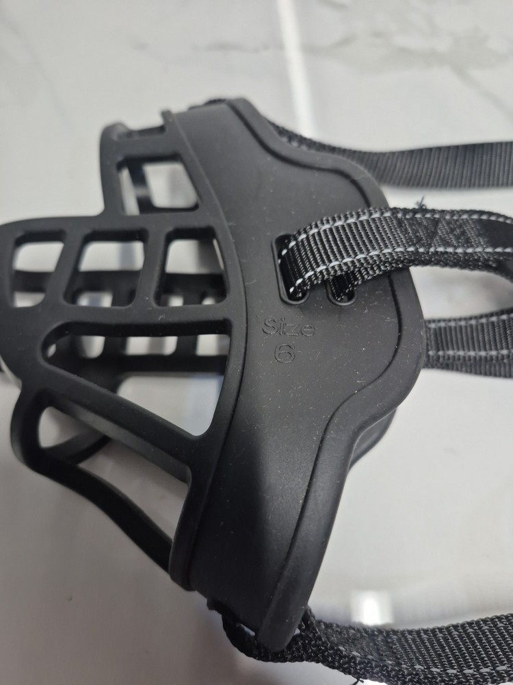 Dog Muzzle Size 6 Dog Training Large Breed Rubber Nylon Black No Box.