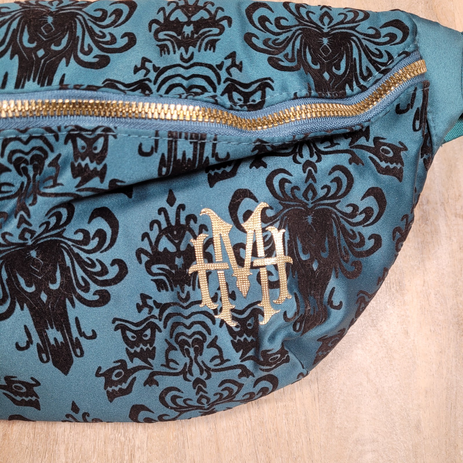 Disney Parks The Haunted Mansion Fanny Pack Belt Bag NEW (RARE)