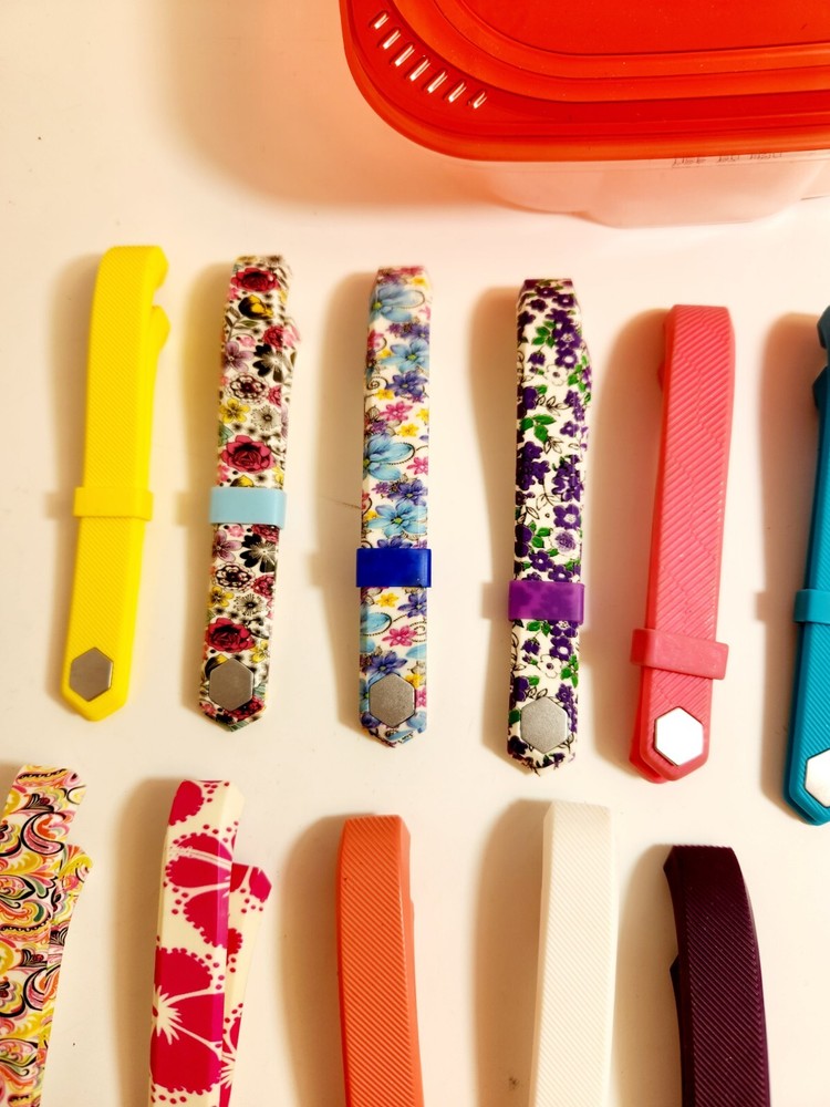 18 Large Fitbit Alta Bands, Greeninsync Accessory Replacement (R)