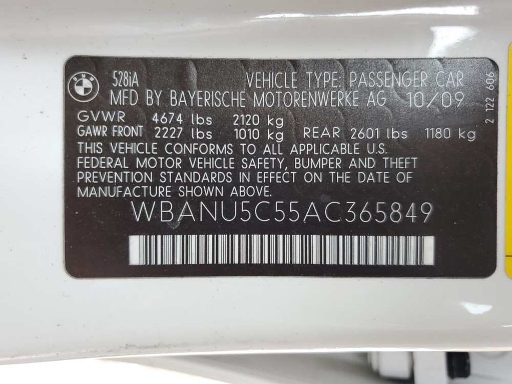 528I 2010 Glove Box 4887992