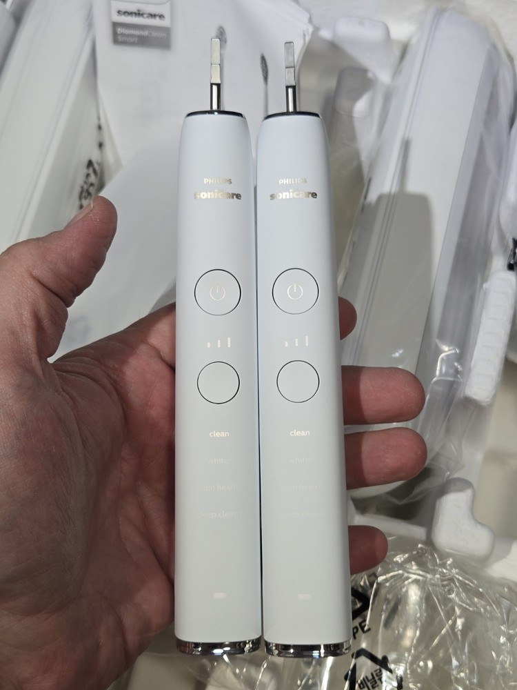 Philips Sonicare DiamondClean Smart 9300 2-Pack 🦷 Top-Tier Open Box Bundle!