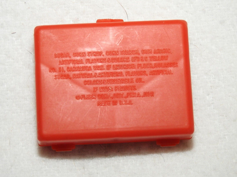 1986 FLEER Vintage VALENTINE's Day Plastic CANDY CONTAINER