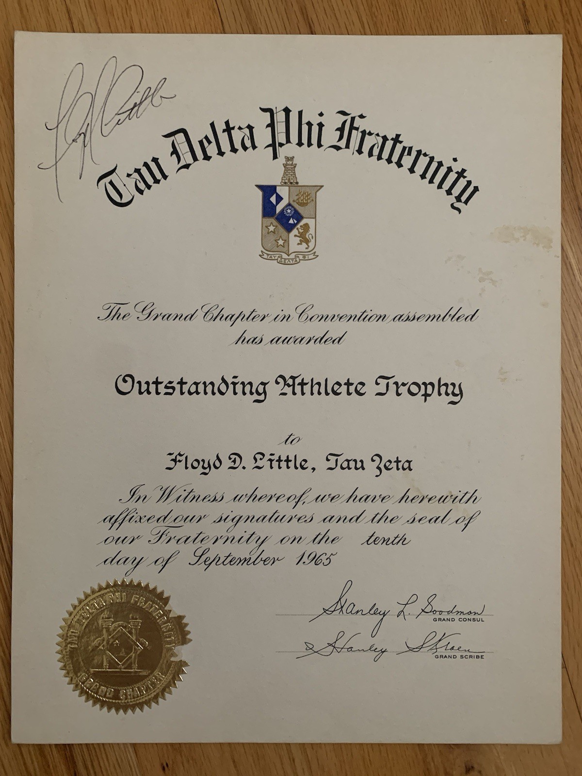 FLOYD LITTLE SIGNED 1965 OUTSTANDING ATHLETE TROPHY FROM SYRACUSE FRATERNITY+JSA