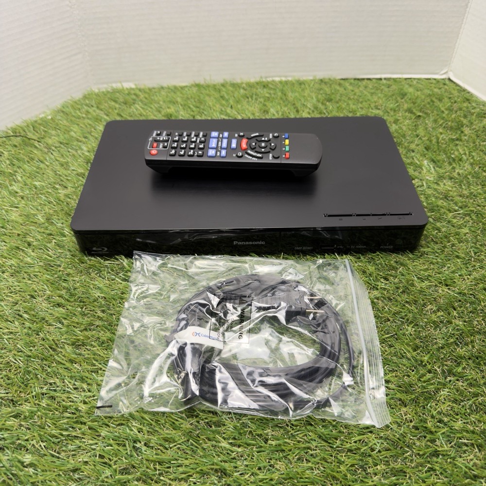 Panasonic Blu-Ray/DVD Player DMP-BD901 w/ Remote