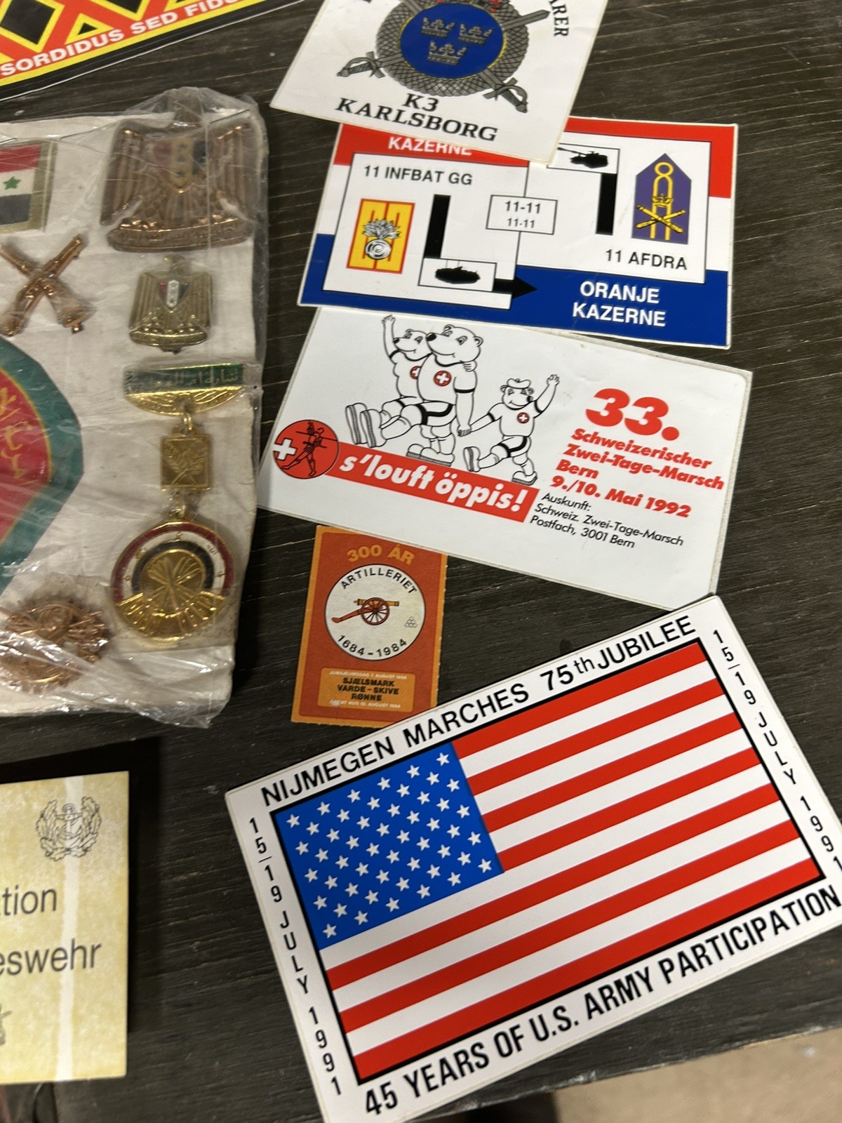 Desert Storm Iraq Gulf War REPUBLICAN GUARD Uniform Insignia, Medals, Souvenirs