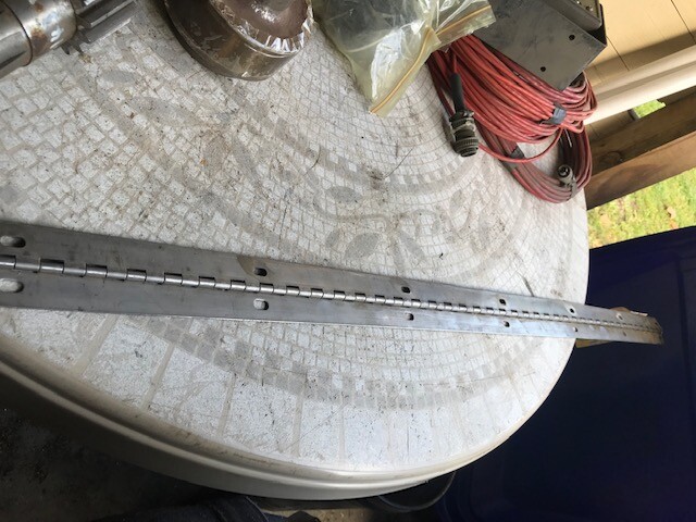58470657 HINGE, DOOR, FRONT