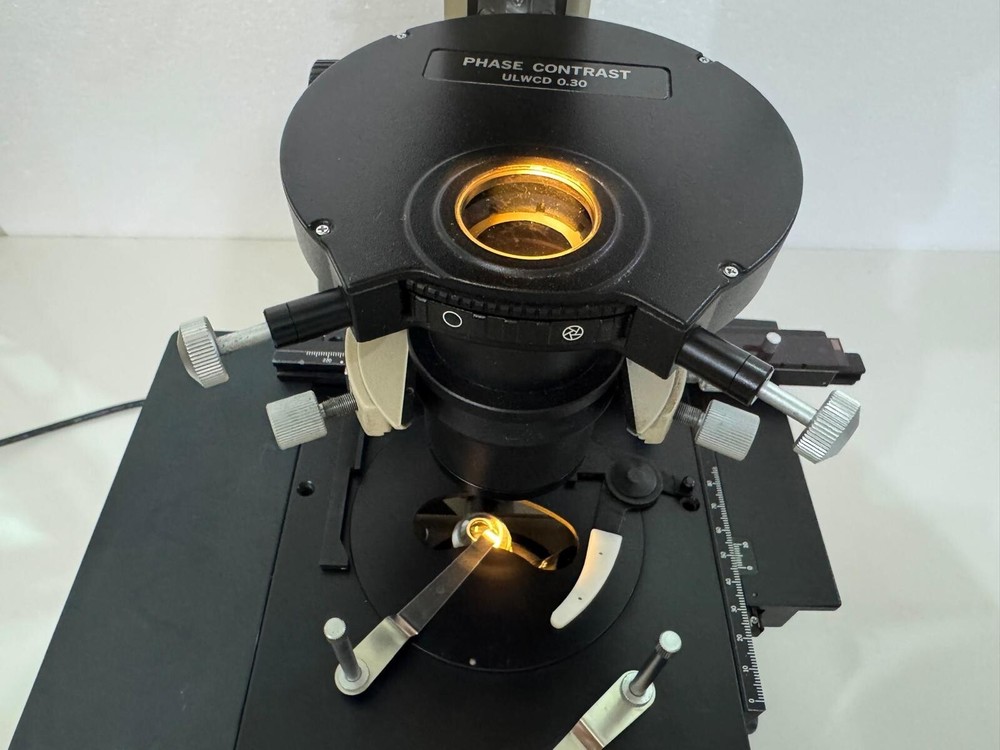 Olympus IMT-2 Inverted Fluorescence Microscope w/ LWD CDPlan & SPlan Objectives