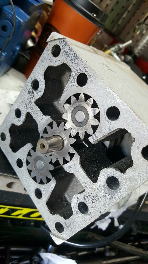 SMITH PRECISION PRODUCTS HYDRAULIC PUMP SQ-HSAZ