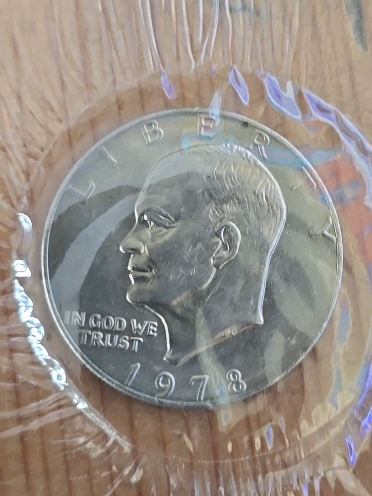 1971 Dwight D. Eisenhower Dollar Set - P & D Unc. - Cello Sealed