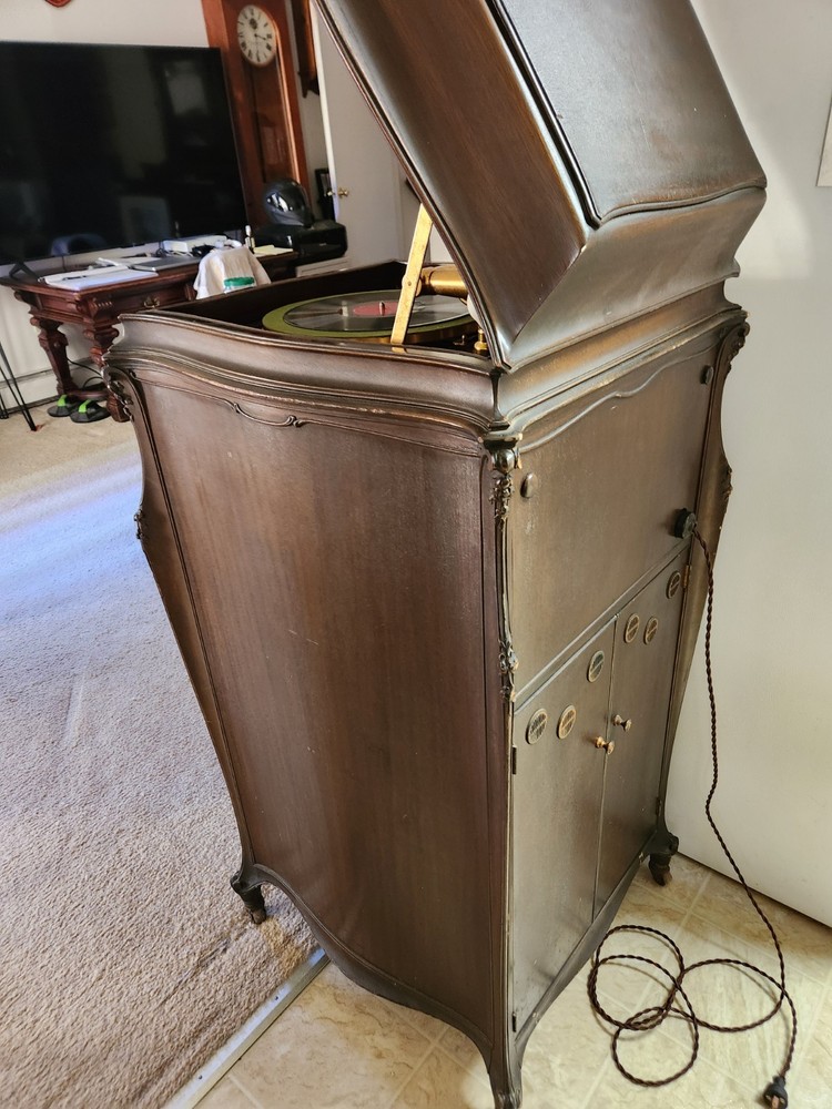 Antique rare Victor Electrola phonograph record player