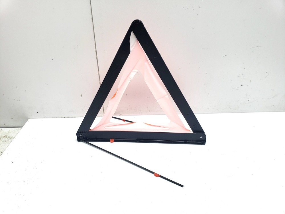 AUDI A4 B9 2016 EMERGENCY WARNING HAZARD TRIANGLE 8T0860251