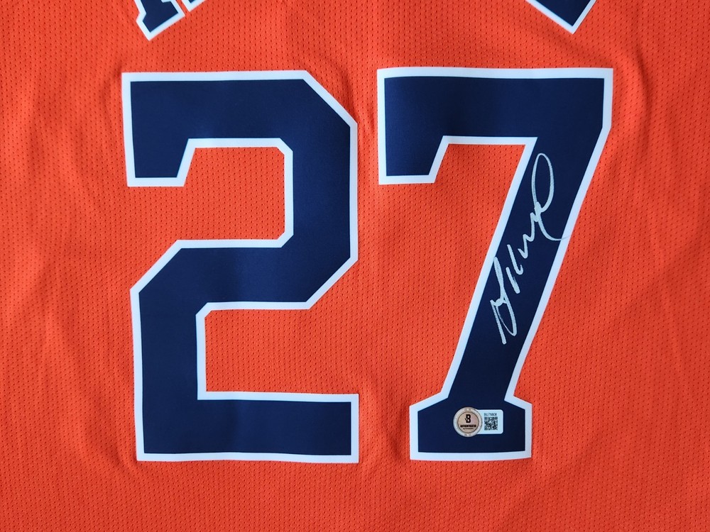 Jose Altuve Signed Jersey Authentic Nike Houston Astros - Beckett QR Code