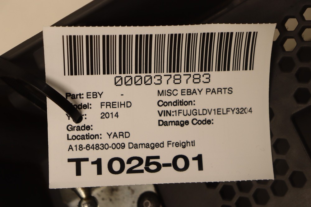 2008-2017 FREIGHTLINER CASCADIA 125 SLEEPER PARTITION LOWER BUNK PANEL OEM