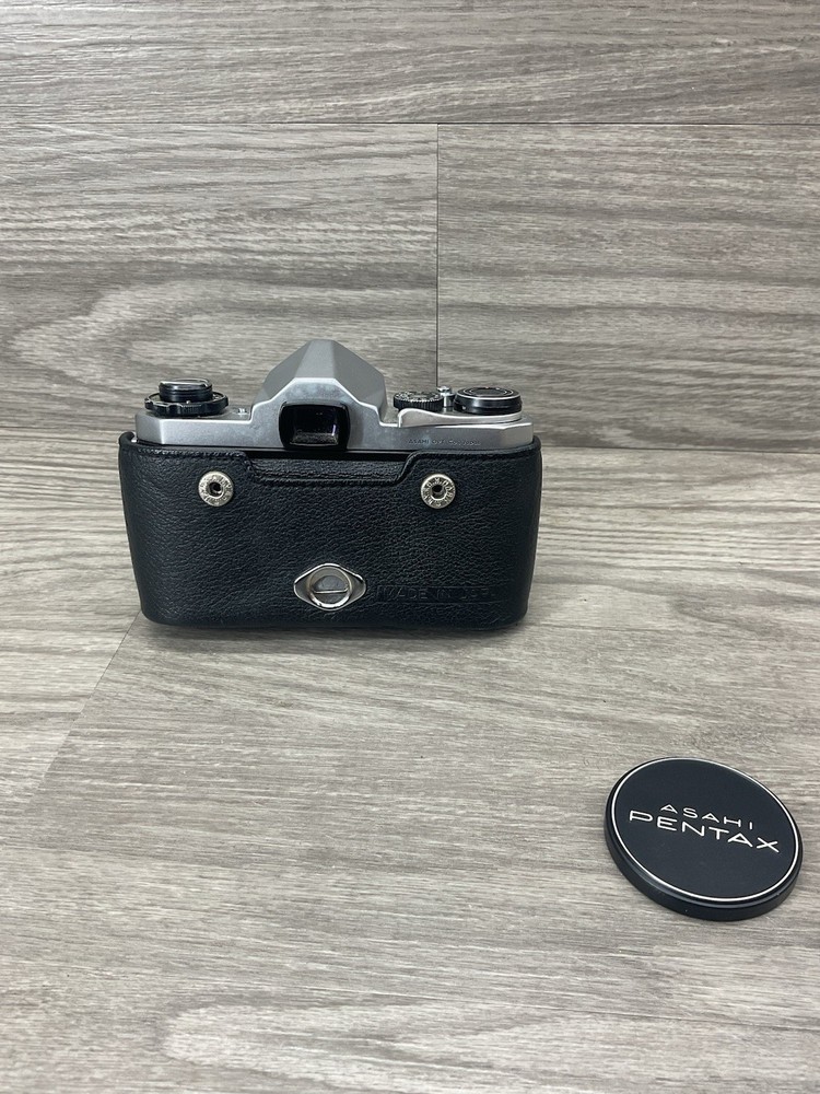 Asahi Pentax camera And Lens UNTESTED
